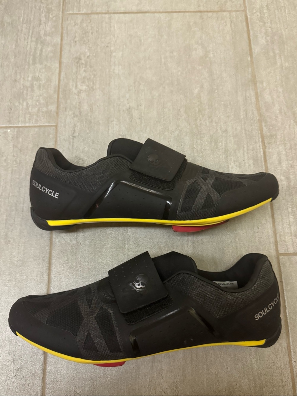 Pearl Izumi Soul Legend Cycling Shoe - Black and Gray